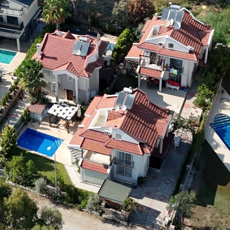 3-BED DETACHED VILLA IN CALIS – Private Pool & Garden