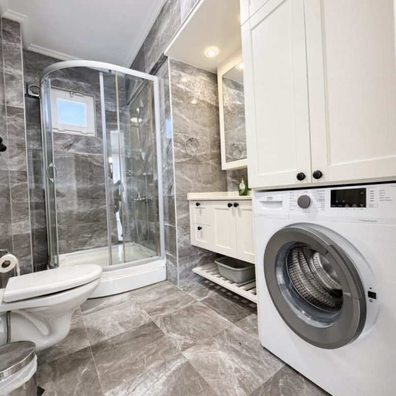 3-BED DETACHED VILLA IN CALIS – Private Pool & Garden
