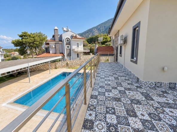 luxury 6-bed detached villa in Ovacik