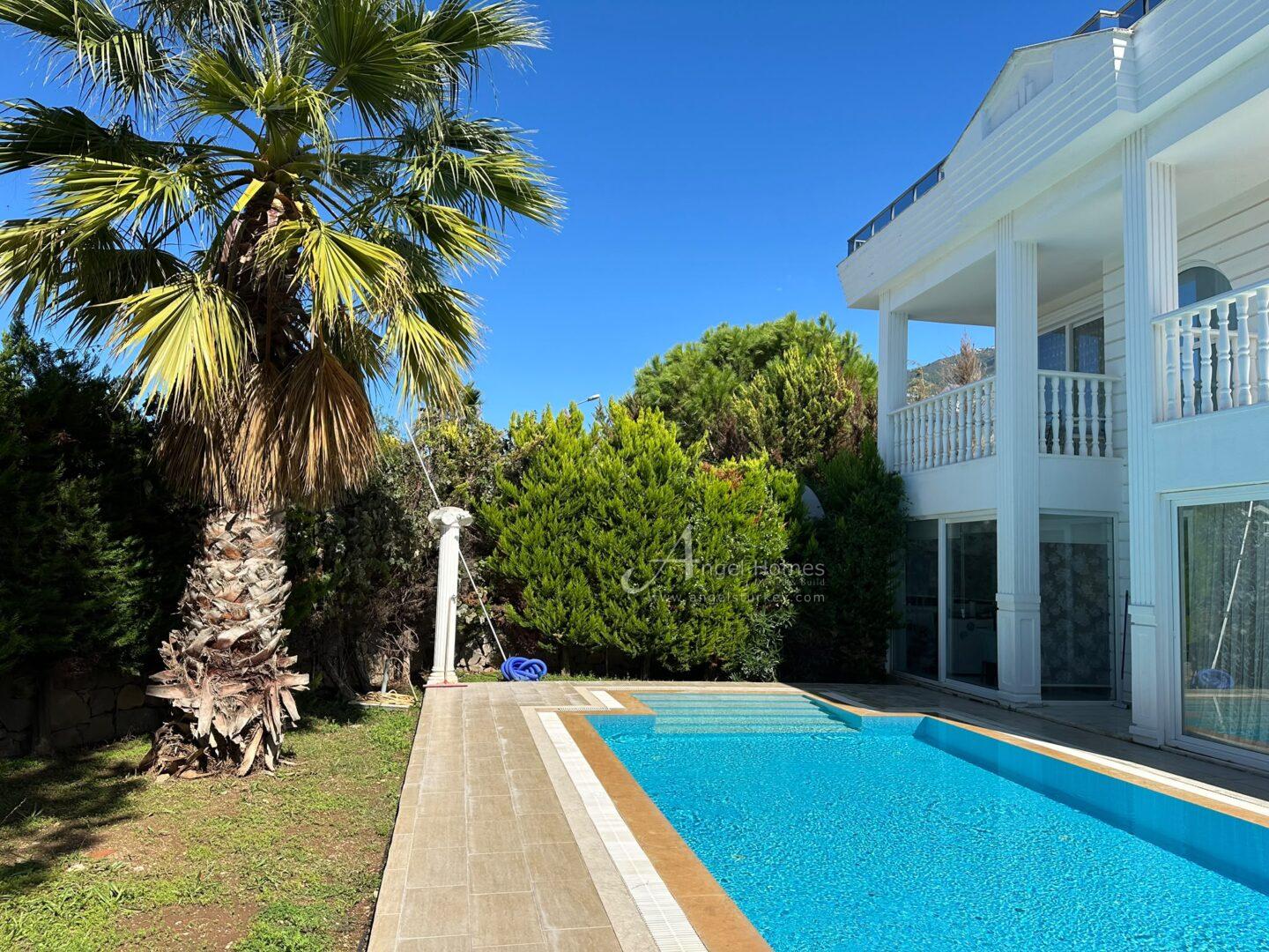 MODERN 4-BED VILLA IN LOWER OVACIK – Furnished, Pool & Parking