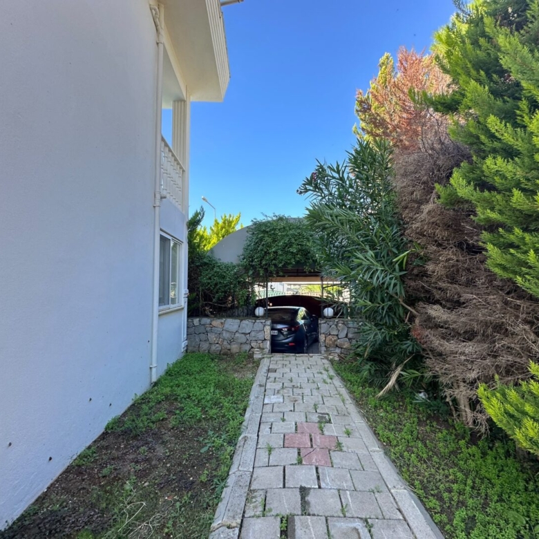 MODERN 4-BED VILLA IN LOWER OVACIK – Furnished, Pool & Parking