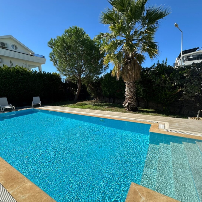 MODERN 4-BED VILLA IN LOWER OVACIK – Furnished, Pool & Parking