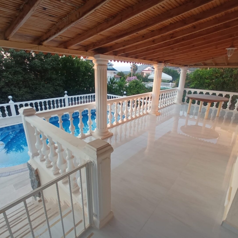 LARGE 8-BED VILLA FOR SALE IN OVACIK – Private Pool & S/C Apartment