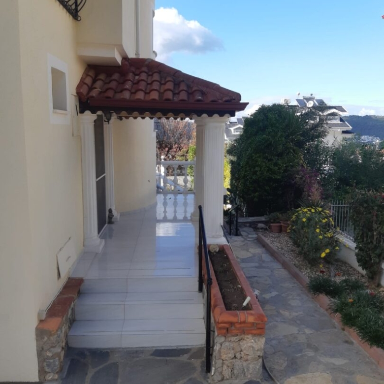 LARGE 8-BED VILLA FOR SALE IN OVACIK – Private Pool & S/C Apartment