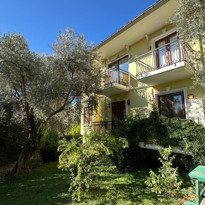 FURNISHED 2-BED GROUND-FLOOR APARTMENT IN OVACIK – Popular Site with Communal Facilities